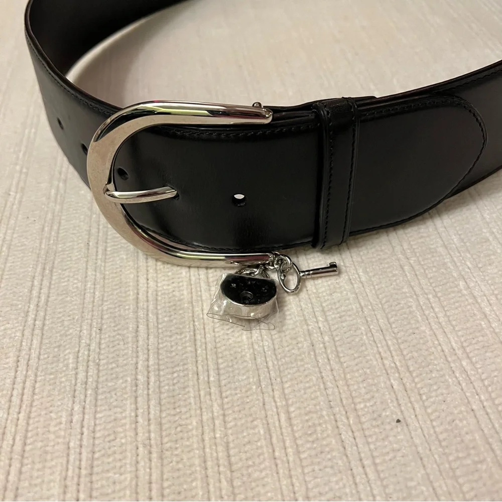 $595 NWT Ralph Lauren black leather padlock key belt M - Picture 2 of 8
